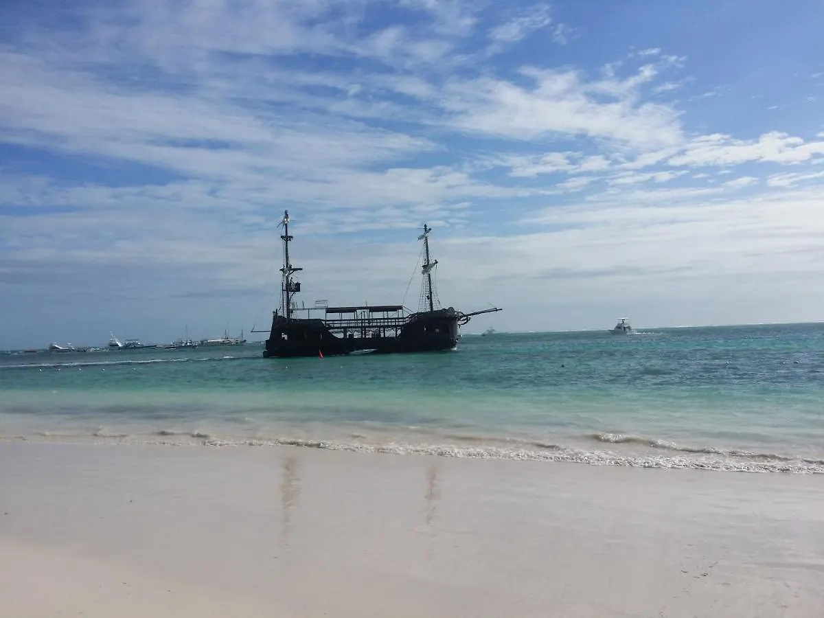 Grand Blue Garden Los Corales Beach Villa Punta Cana 0*,  Dominicaanse Republiek